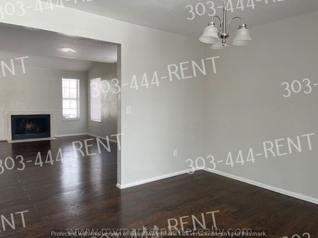 Building Photo - Completely remodeled! Nice 3 bedroom duplex!