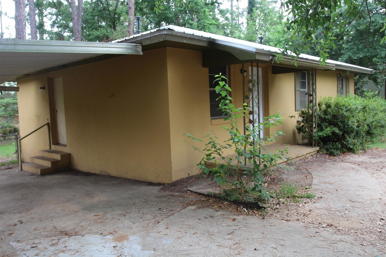 Primary Photo - 804 Cason St