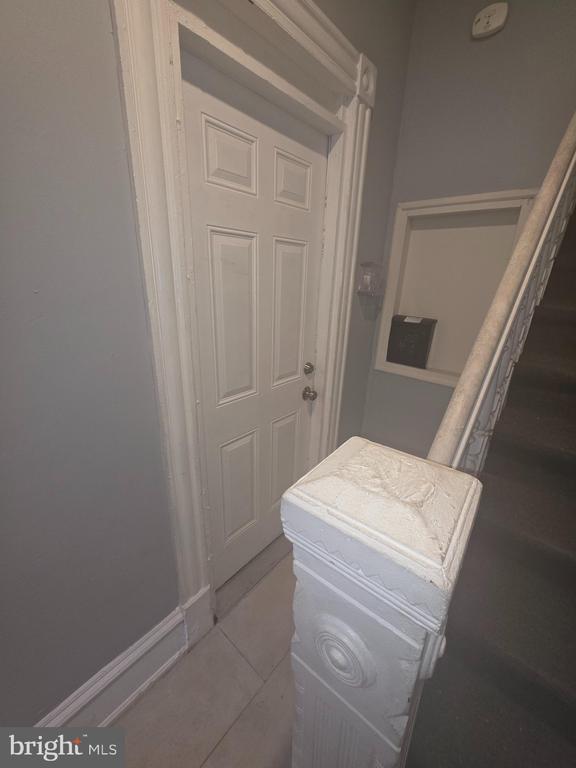 Building Photo - 202 S 6th St