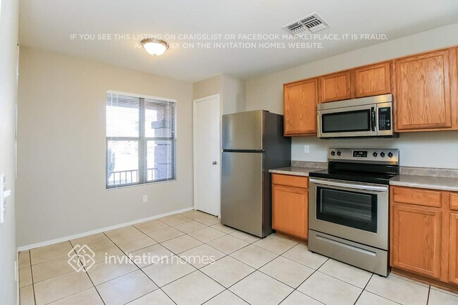 Foto del edificio - 639 S Concord St