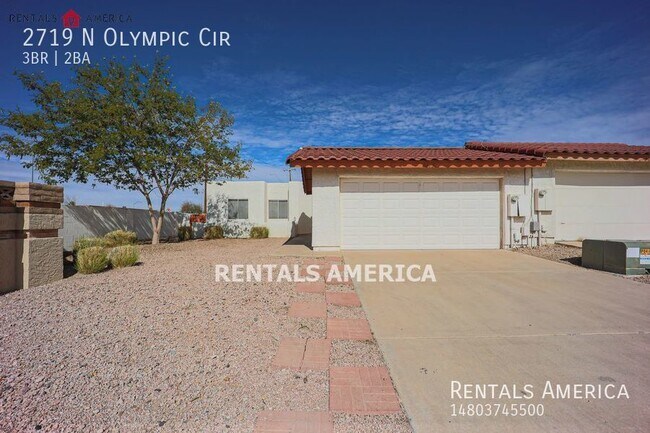 Building Photo - Coming Soon! Charming Patio Home by Golf C...