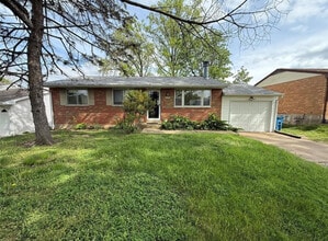 Building Photo - 2120 Union Rd