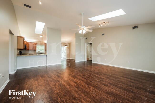 Building Photo - 23504 Avacado Ave