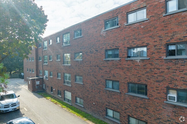 Building Photo - Sienna Apartments