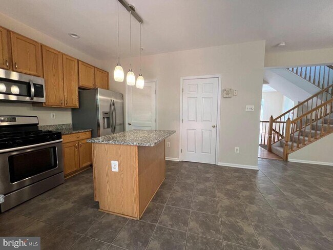 Building Photo - 5114 Gold Hill Rd