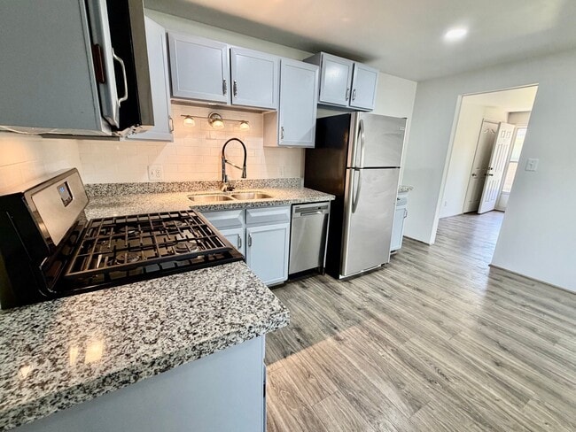 Building Photo - 3971 S 400 E
