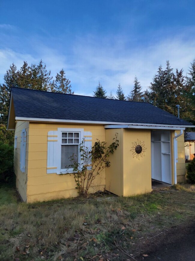 Foto del edificio - One Bedroom House In Port Hadlock