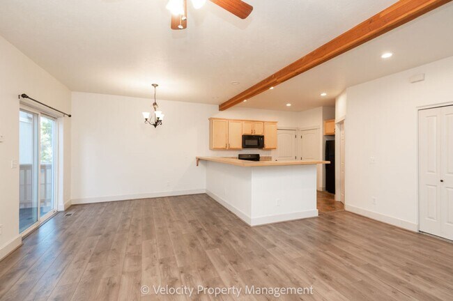 Foto del edificio - Beautiful Home in SW Bend - 1 dog considered!