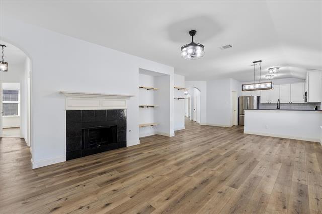 Foto del edificio - 3309 Willow Springs Dr