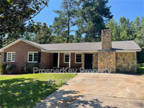 Building Photo - 418 E Northwoods Dr