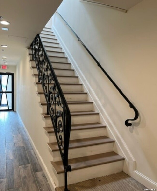 Building Photo - 108 Hempstead Turnpike
