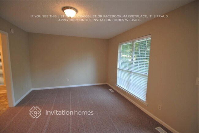 Foto del edificio - 6317 Mitchell Creek Dr