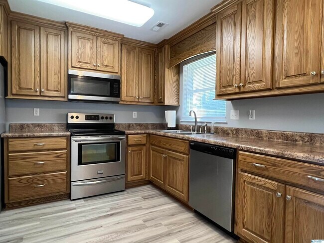 Foto del edificio - 3529 Bermuda Rd SW