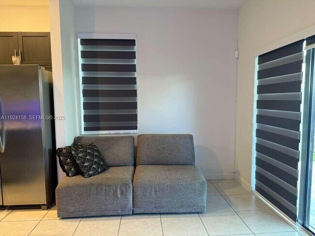 Foto del edificio - 25253 SW 107th Ct