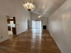 Building Photo - 15020 N 40th St