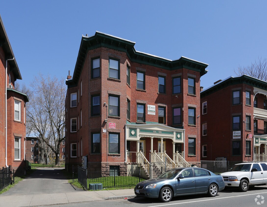 Foto del edificio - 686-688 Broad St