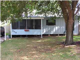 Building Photo - 900 Texaco St