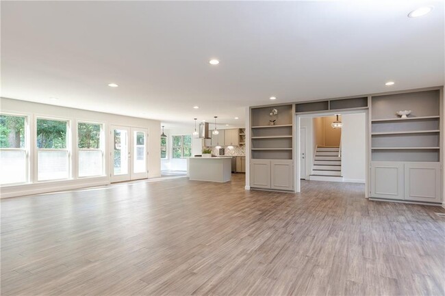 Building Photo - 2770 Burtz Dr
