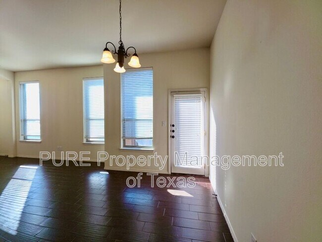 Building Photo - 1500 Muirfield Bend Dr