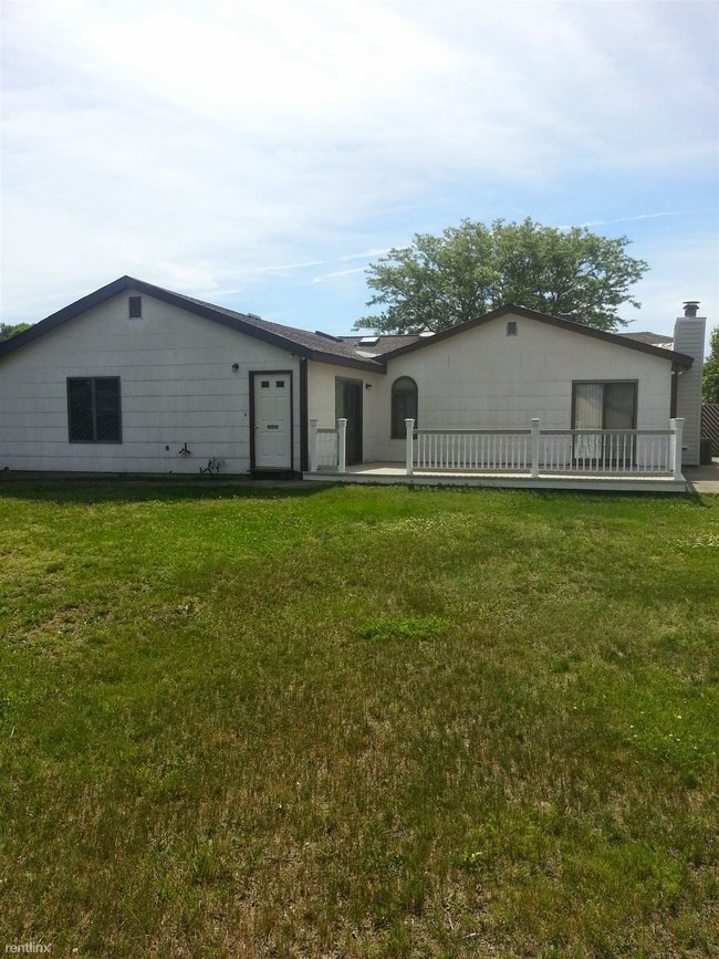 Building Photo - 178 Glenmere Way