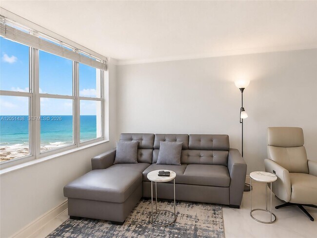 Building Photo - 2201 S Ocean Dr