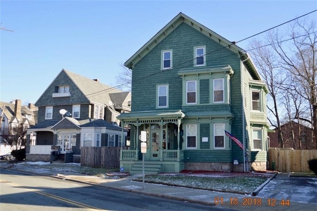Building Photo - 177 Highland Ave