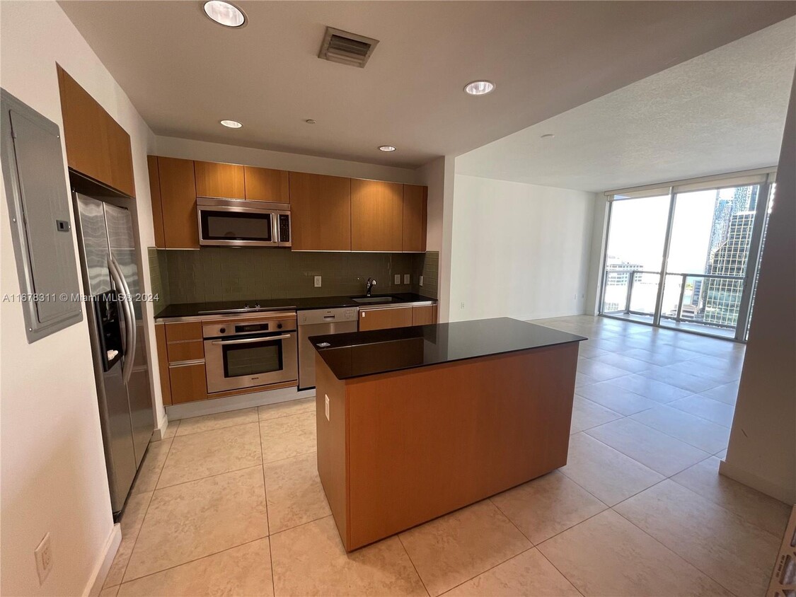 Foto principal - 1050 Brickell Ave