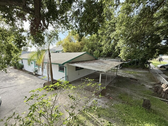 Foto del edificio - 2611 41st Ave N