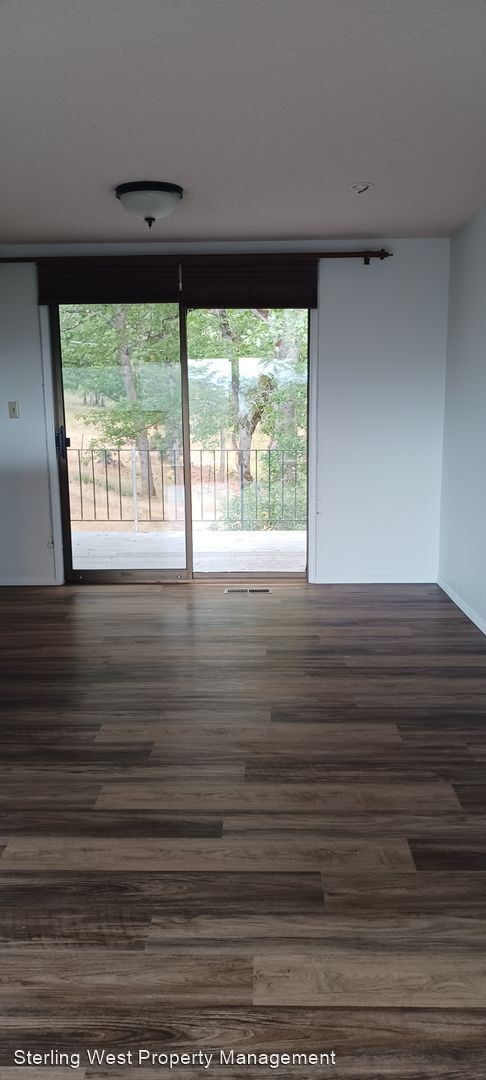 Building Photo - 3 br, 2 bath House - 330 Conestoga Circle