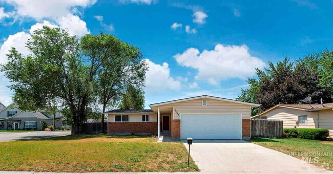 Building Photo - 5603 Centerbrook Dr