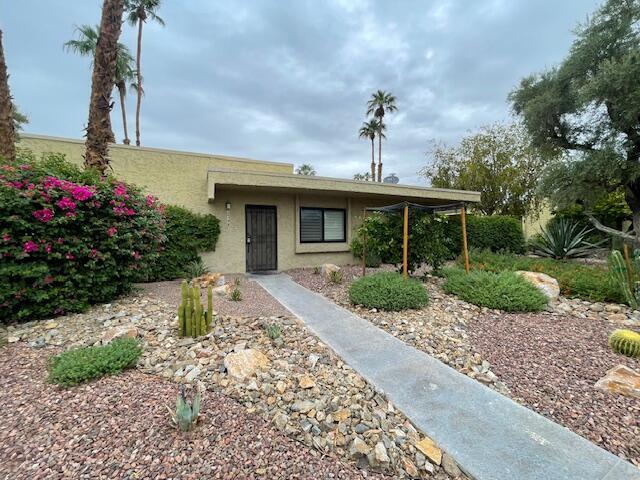 Primary Photo - 2348 Los Coyotes Dr