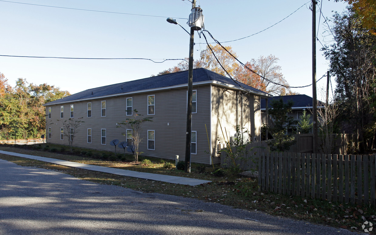 Primary Photo - Northside apartments