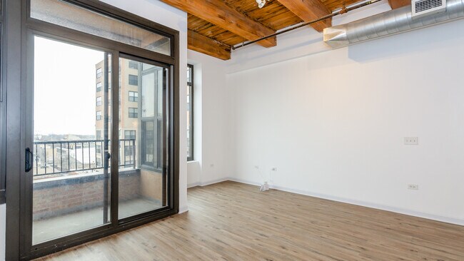 Building Photo - 1503 S State St