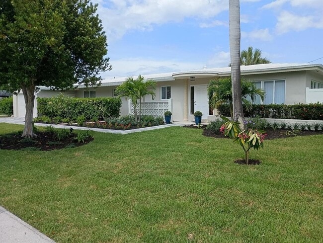 Photo - 4454 W Tradewinds Avenue Unit House