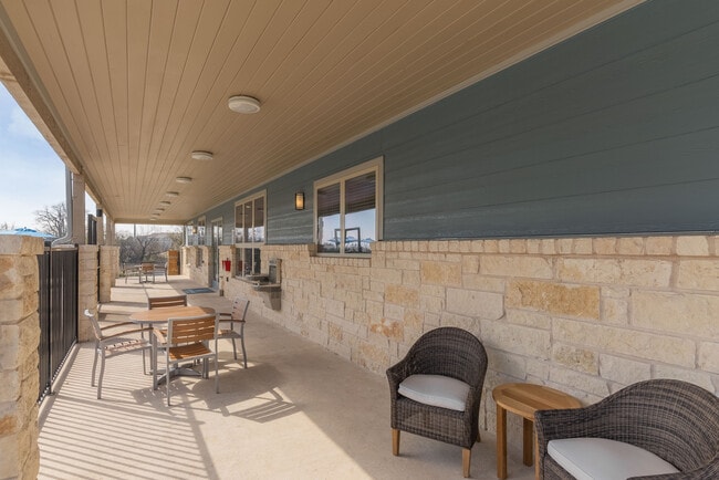 Building Photo - Legacy Ranch @ Dessau East