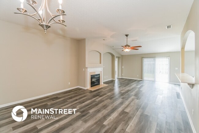 Foto del edificio - 6478 Silk Leaf Ln