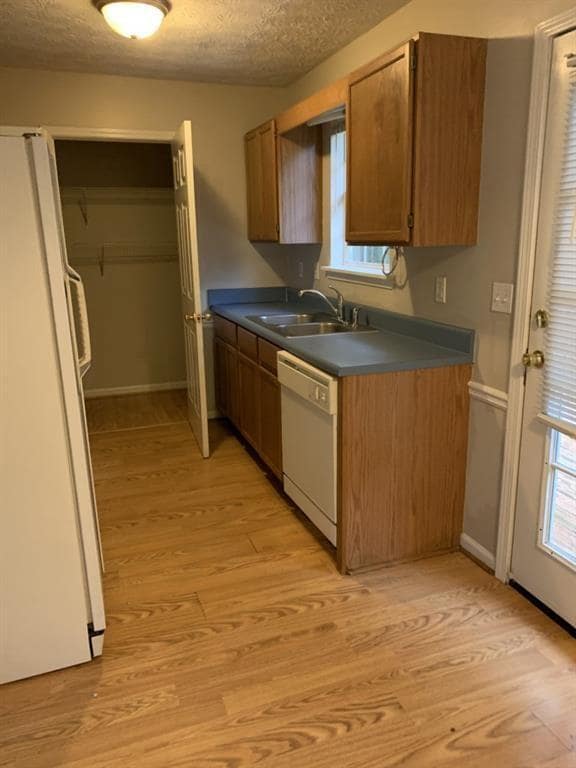 Building Photo - 3130 Amber Ln