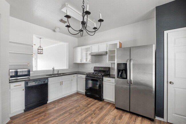 Foto del edificio - 16835 Pine Castle Dr