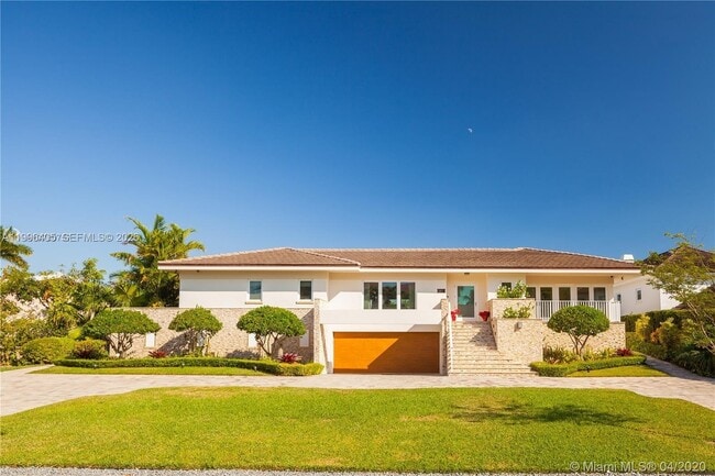 Foto del edificio - 6831 Sunrise Ct