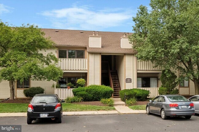 Foto del edificio - 206 Hickory Ct