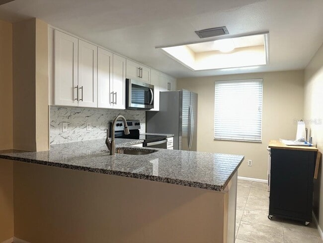 Foto del edificio - 261 Cypress Ln