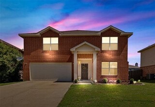 Building Photo - 520 Del Mar Dr
