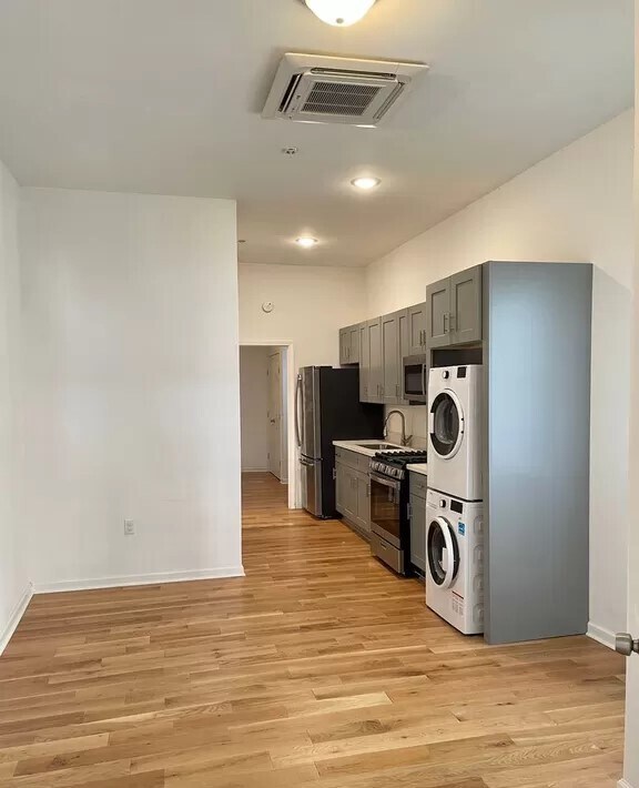 Foto del edificio - 2320 Burgundy St