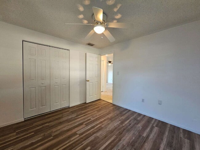 Building Photo - Cocoa Duplex