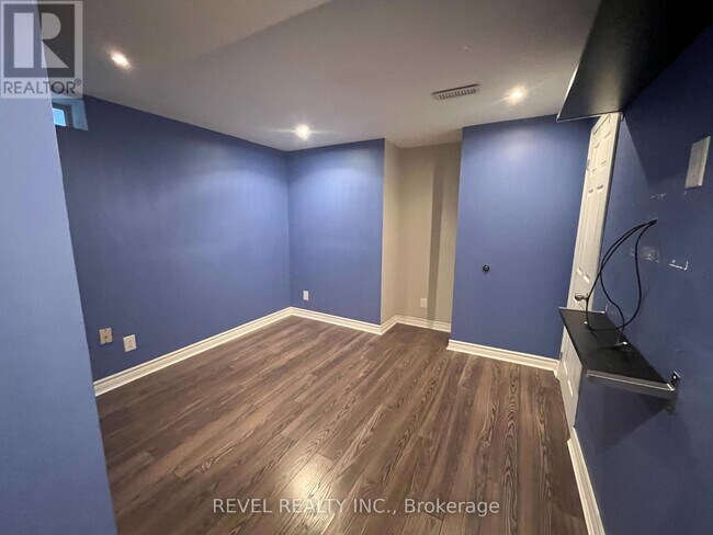 Photo du bâtiment - 194 Willowbrook Dr