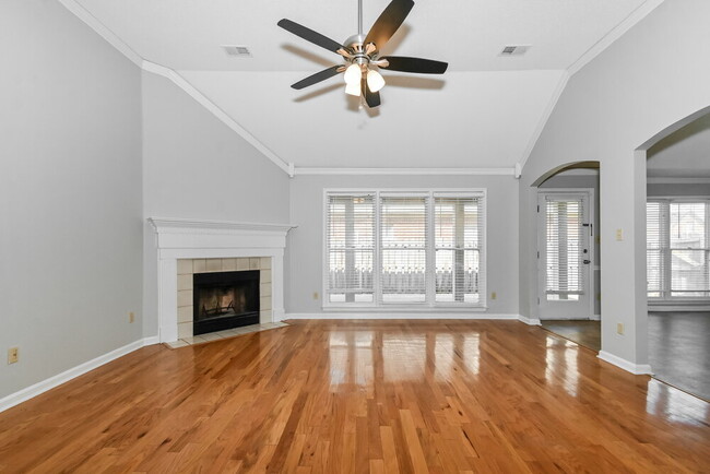 Building Photo - 2055 Bohemia Cove