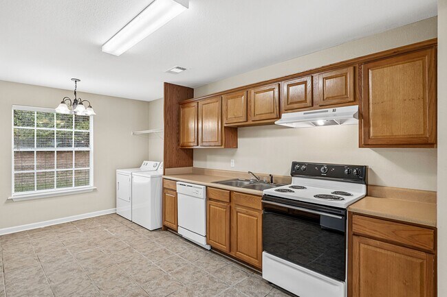 Foto del edificio - Executive Two Story Townhome for Rent in Natchitoches, Louisiana