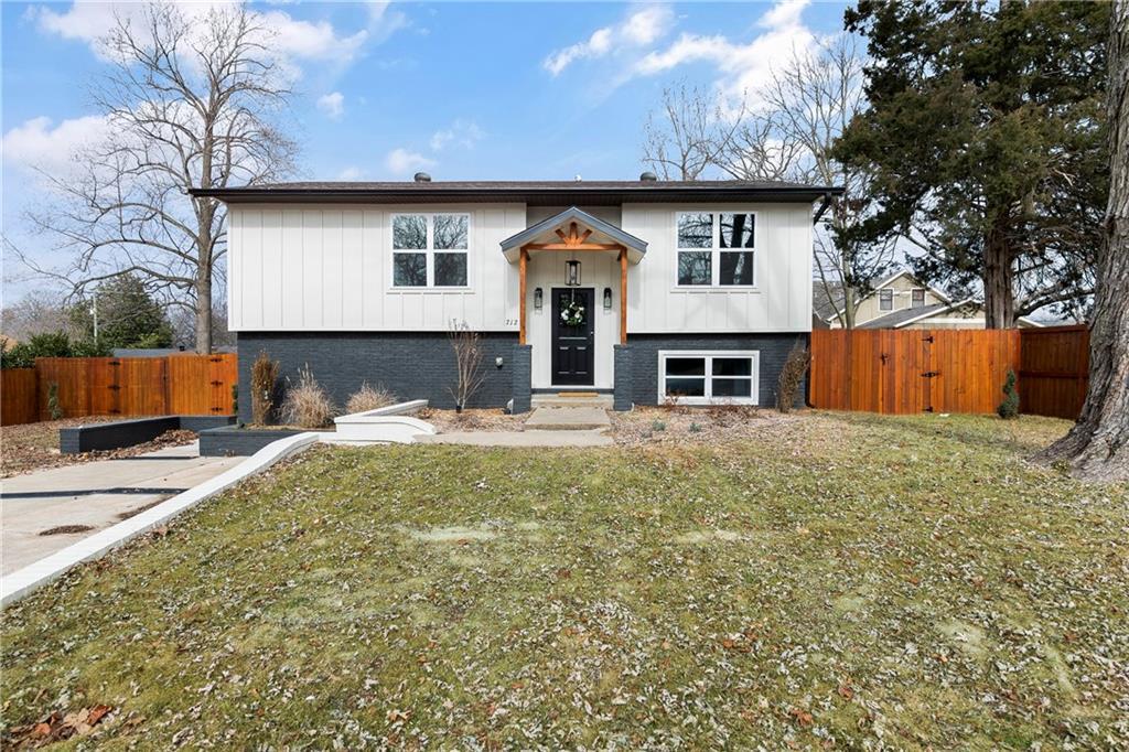 712 SW 3rd St, Bentonville, AR 72712 House Rental in Bentonville, AR