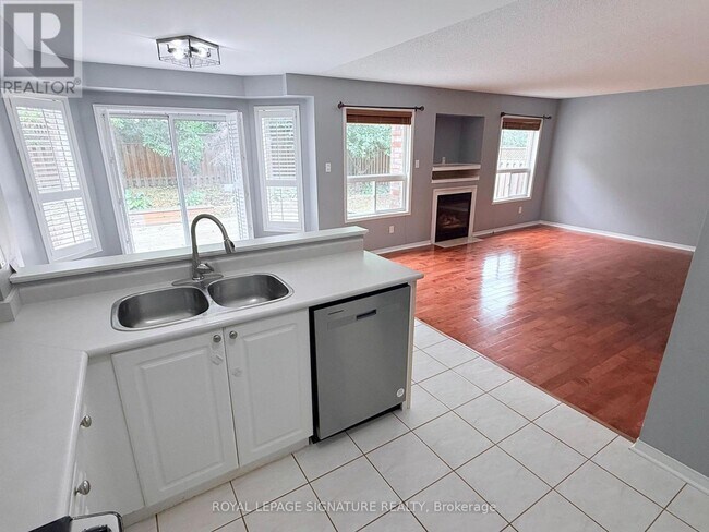 Building Photo - 3057 Country Ln