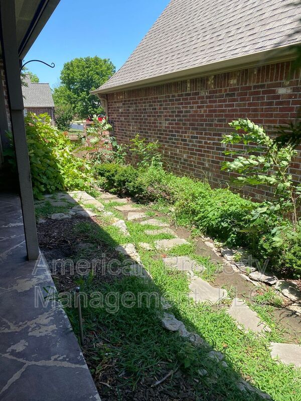 Foto del edificio - 7512 E 94th St